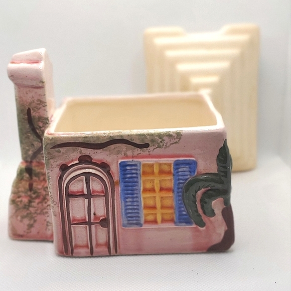 Ceramic Lidded Cottage ,Island Pottery Ltd. Bermuda - Picture 2 of 8